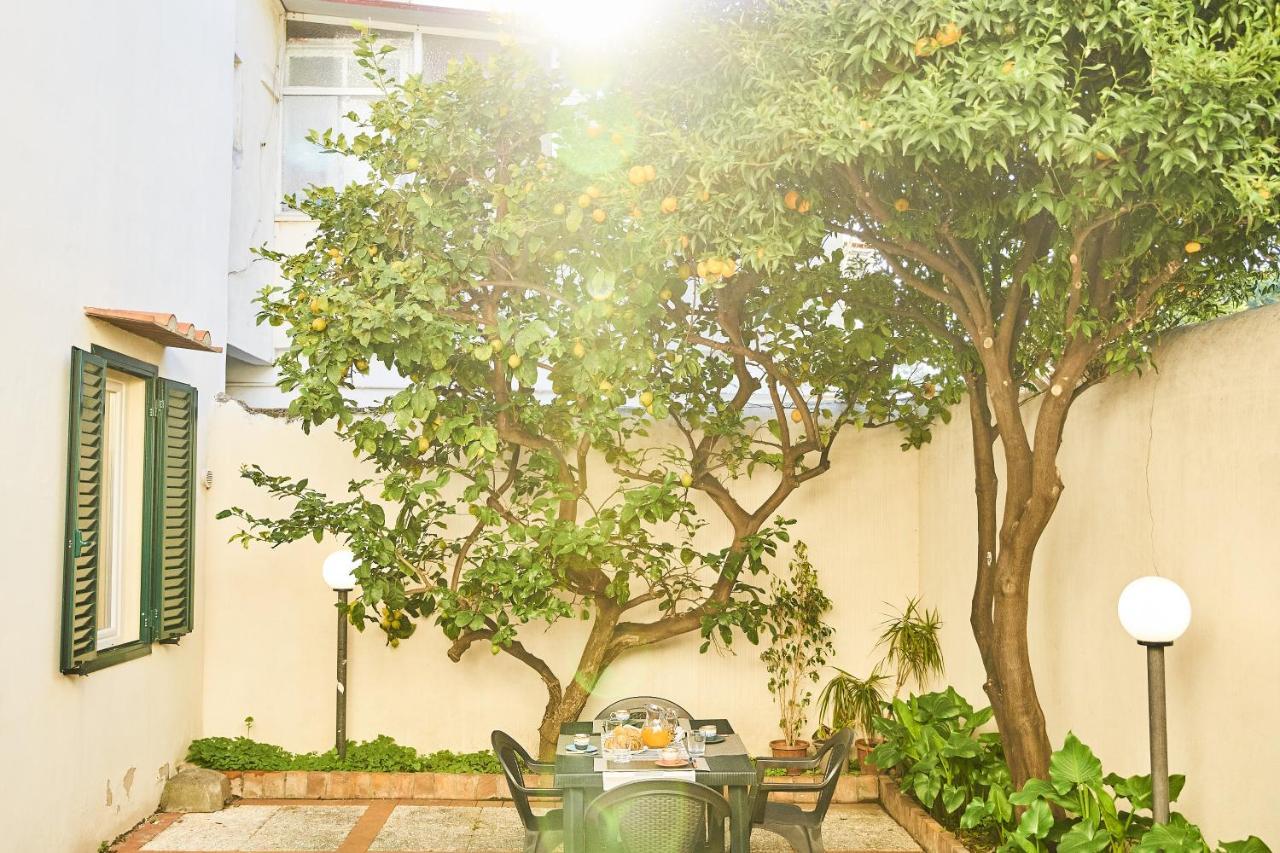 ✦ Garden House In Centro - Free Parking ✦ Daire Livorno Dış mekan fotoğraf