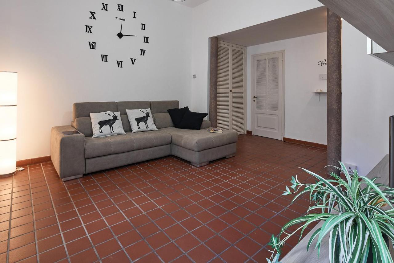✦ Garden House In Centro - Free Parking ✦ Daire Livorno Dış mekan fotoğraf
